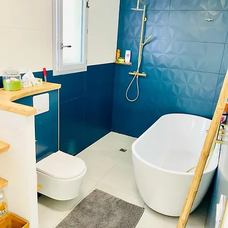 Nyaraló Villa D'Exception Avec Piscine Chauffee Et Haut Standing