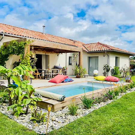 Dom wakacyjny D'exception Avec Piscine Chauffee Et Standing *