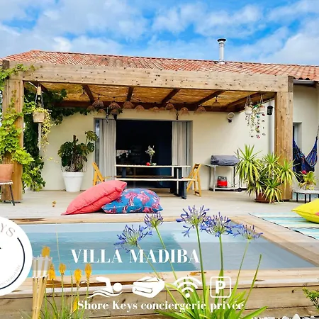 D'exception Avec Piscine Chauffee Et Standing Dom wakacyjny Seignosse