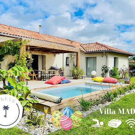 Dom wakacyjny D'exception Avec Piscine Chauffee Et Standing Seignosse